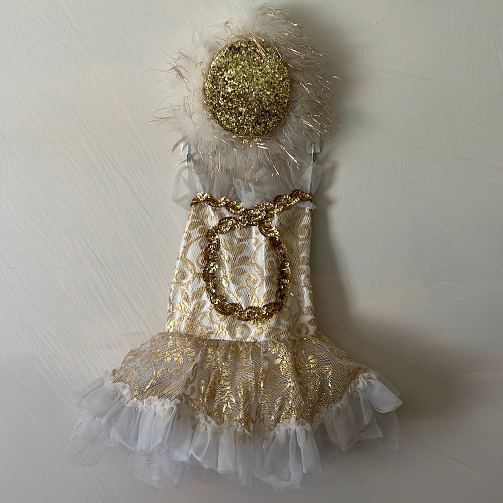Ballet Recital costume white & gold child size 4, hat included, worn once